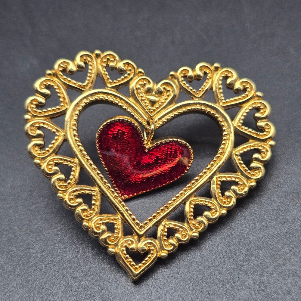 Avon Gold Tone Filigree Heart Brooch Red Enamel Charm 1991 Dangling Heart